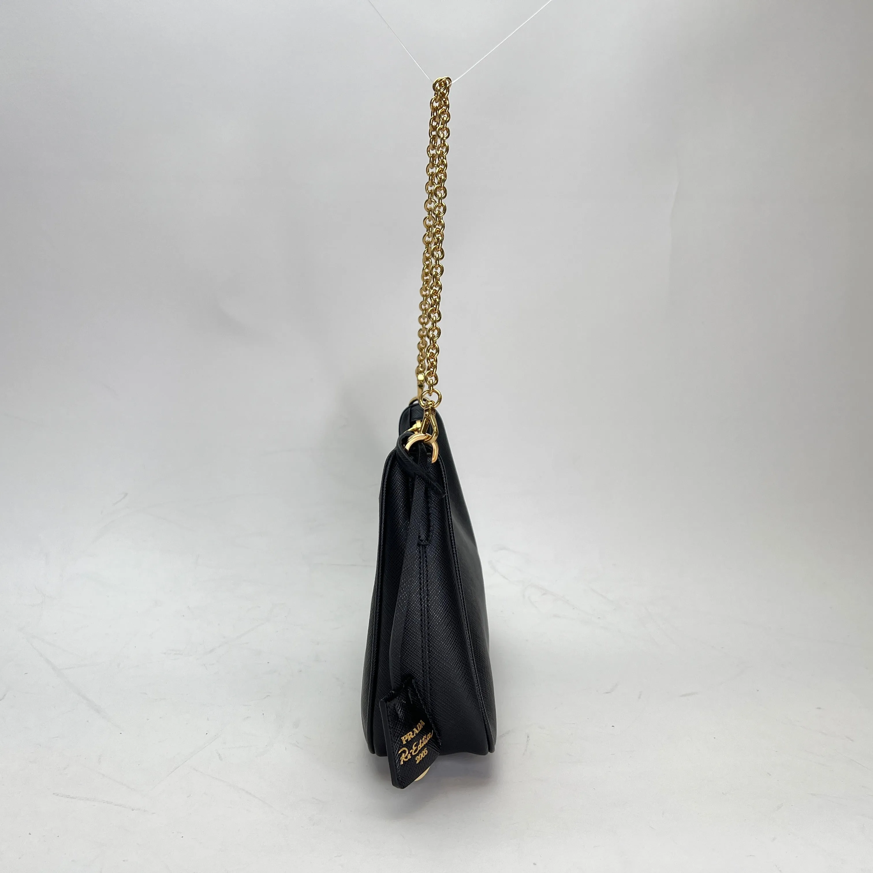 Re-Edition 2005 Black Crossbody Bag in Saffiano Leather, Gold hardware